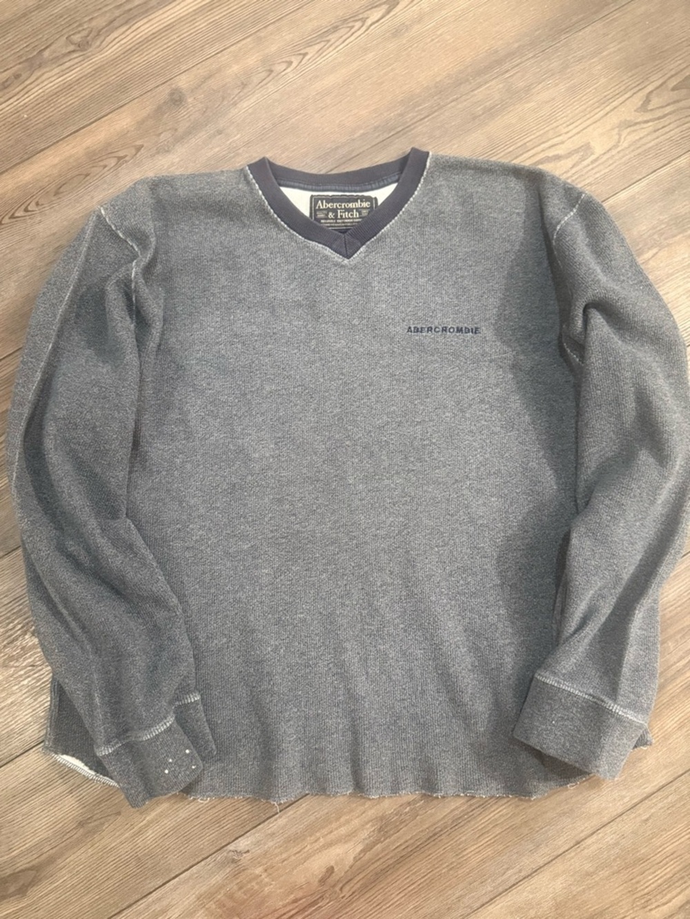 Abercrombie Fitch Y2K Vintage Thermal Lined V Neck Sweatshirt XL Distressed